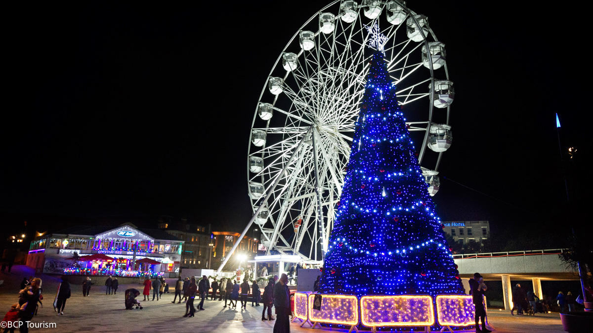 Christmas tree festival, Christmas lights Christmas tree and Ferris wheel 