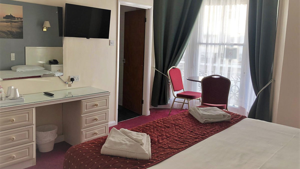 Afton Hotel Double Bedroom Eastbourne